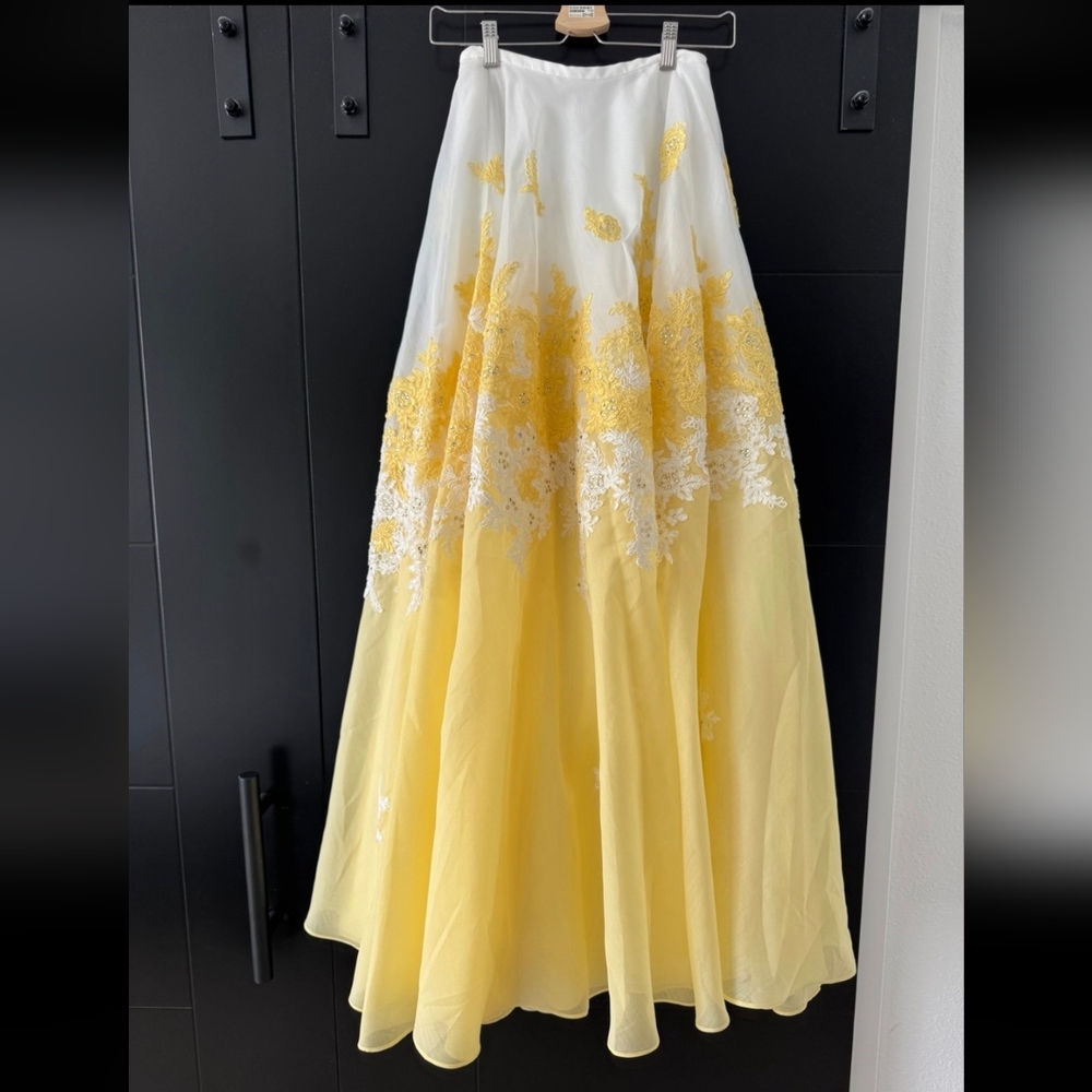 Sherri Hill White and Yellow Skirt Dress